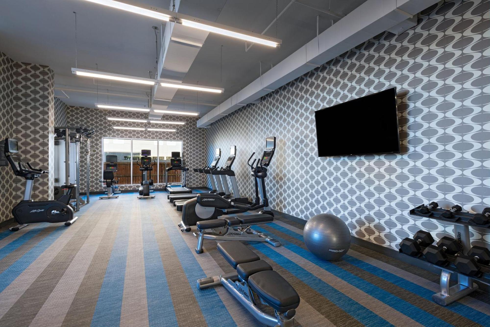 Hotel Aloft Waco Downtown Esterno foto