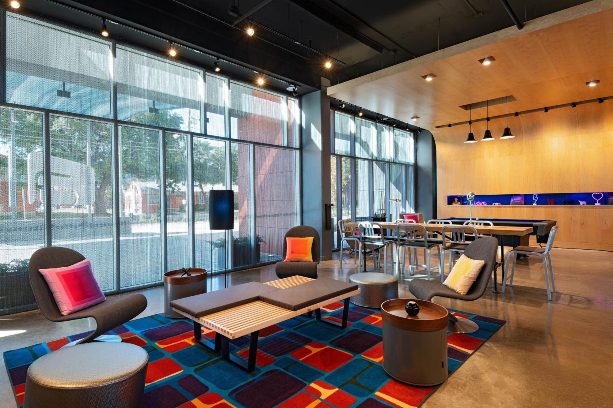 Hotel Aloft Waco Downtown Esterno foto